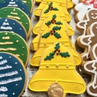 Ornament, Church Bells, Snowman and Gingerbread men - 3,25$